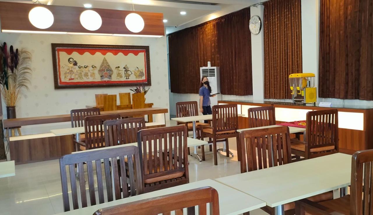 Golden Ganesha Hotel Yogyakarta By Ecommerceloka Gondowulung المظهر الخارجي الصورة